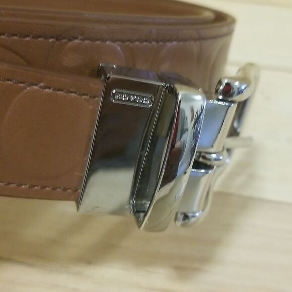 Authentic Leather Coach Belt size 32 - 34 Waist Unisex - Picture 9 of 9